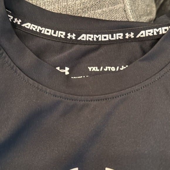 Boys size YXL Under Armour Black and Gray compression shirts. Worn a few times. - Picture 5 of 6